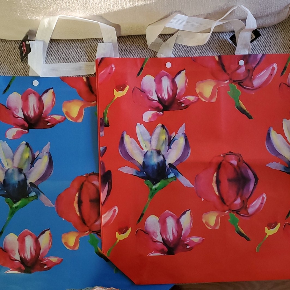 2 NWOT shopping bags